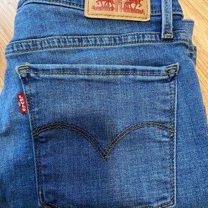Levi 710 Skinny Jeans